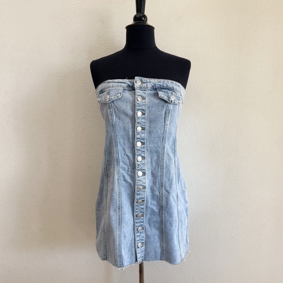 Meshki Tiani Buttoned Denim Mini Dress in Light Blue Size Medium - Picture 3 of 8
